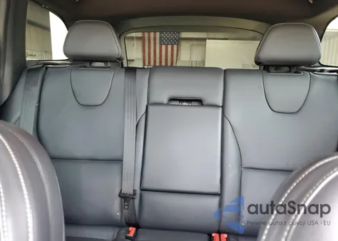 2017 Volvo Xc60 T6 R-Design Platinum из США, поврежденный, VIN YV449MRS2H2019584